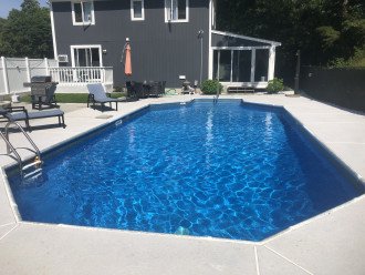 Sagamore house with a huge pool #1