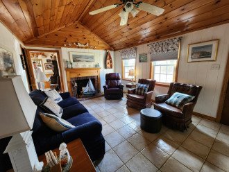 Beautiful Cottage with Central Air! Dennis Port near Woolfies & Sea St. beach #1