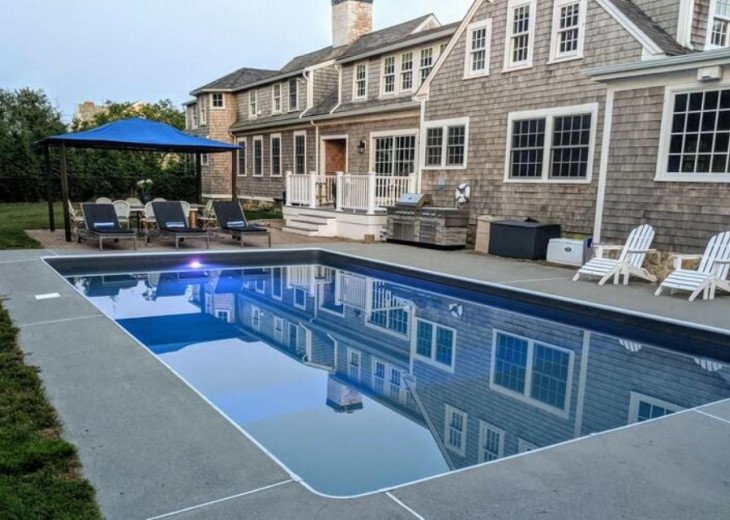 Sesuit Neck Estate with 7 Bedrooms and Pool #1