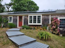 Lovely 3 bed private Cottage on the bus line to Ptown, close to Bay and Ocean!