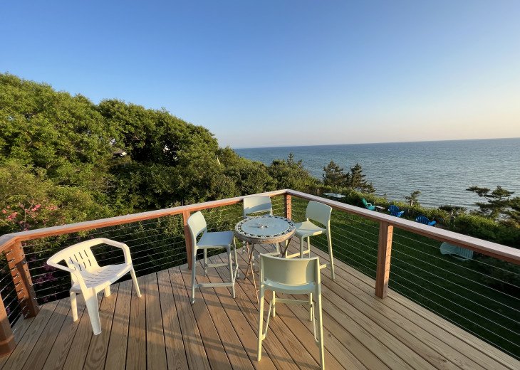 STUNNING WATERFRONT COTTAGE, PANORAMIC WATER VIEW, PRIVATE SANDY BEACH #1