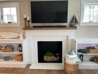 Living room tv and built in's. Non functioning fireplace