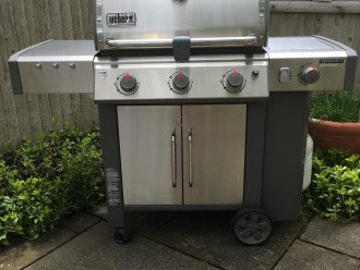 Family size Weber gas grill