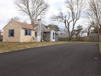 Charming cottage close to Hedge Row and Englewood Beaches #1