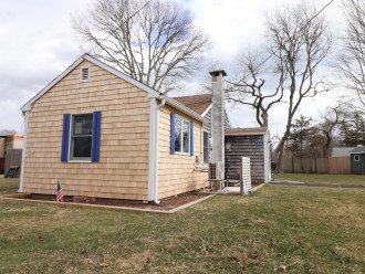 Charming cottage close to Hedge Row and Englewood Beaches #1