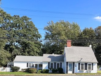 This charming historic Cape in Dennis Village is close to Beaches & local shops #1
